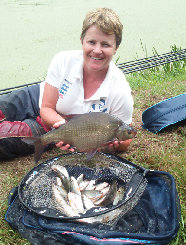 Ladies-Fishing-World-Champs-2015-1