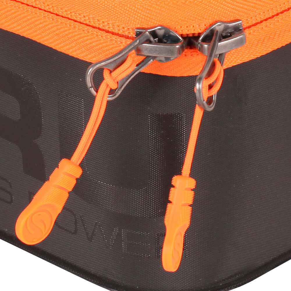 Guru Fusion 400 Small Fishing Case Zips