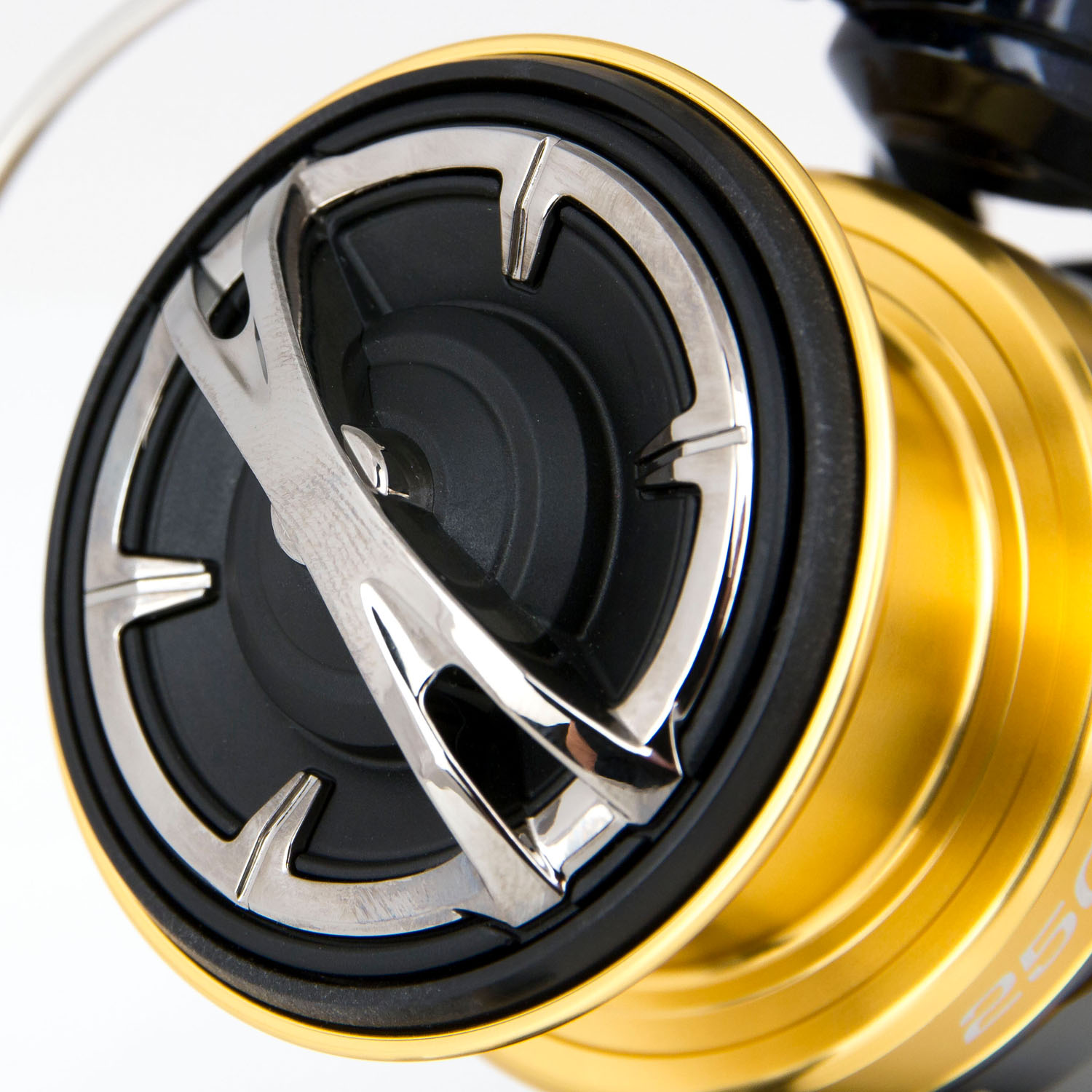 Shimano Nasci FB Reel Close Up 3