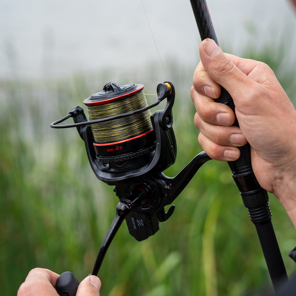 Sonik SK-47 Carbon Reel In Use 1