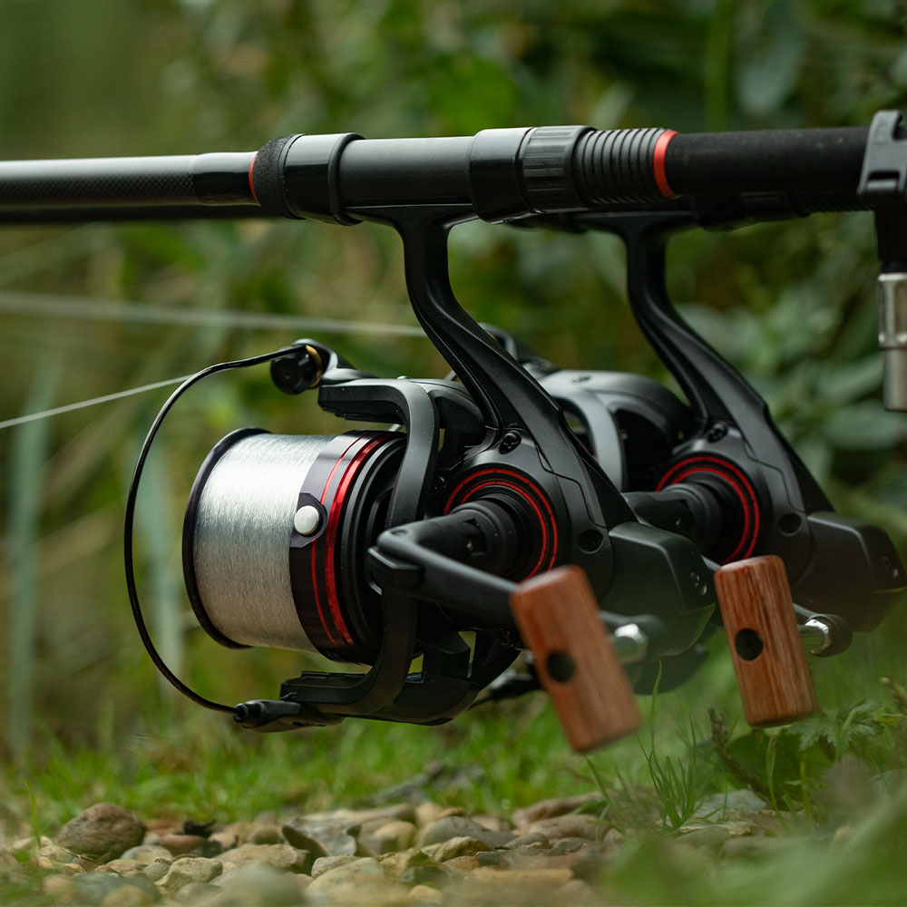 Daiwa Emcast Carp Big Pit 5000C-QD Fishing Reel In Use 1