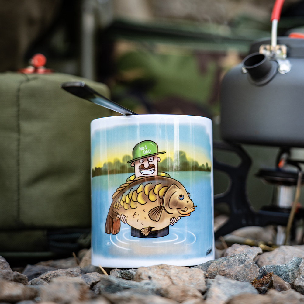 Paracord Camo Handle Mug Carp Mad Dad In Use 1