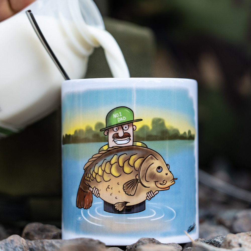 Paracord Camo Handle Mug Carp Mad Dad In Use 4