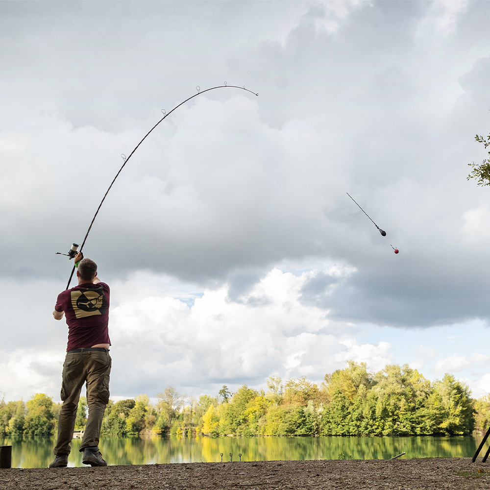 Korda Kaizen Platinum Spod Fishing Rod In Use 2