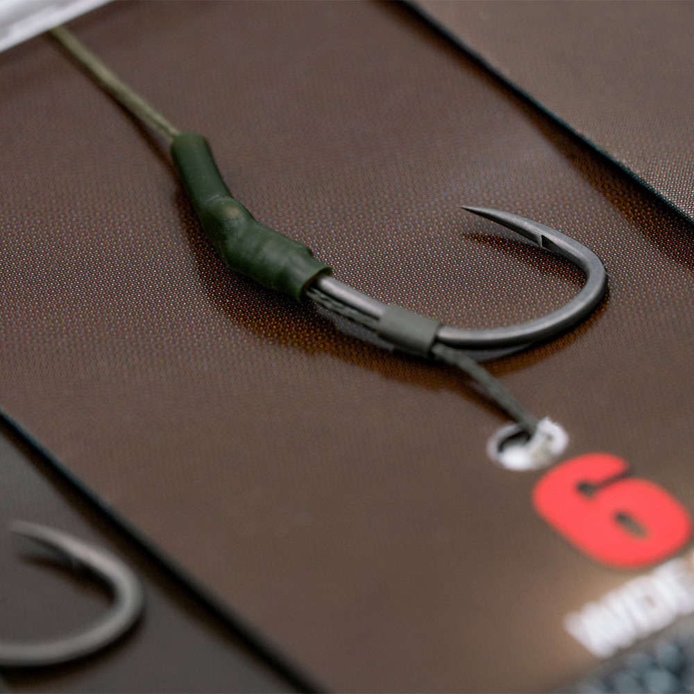 Korda Dark Matter Rig Close Up 2