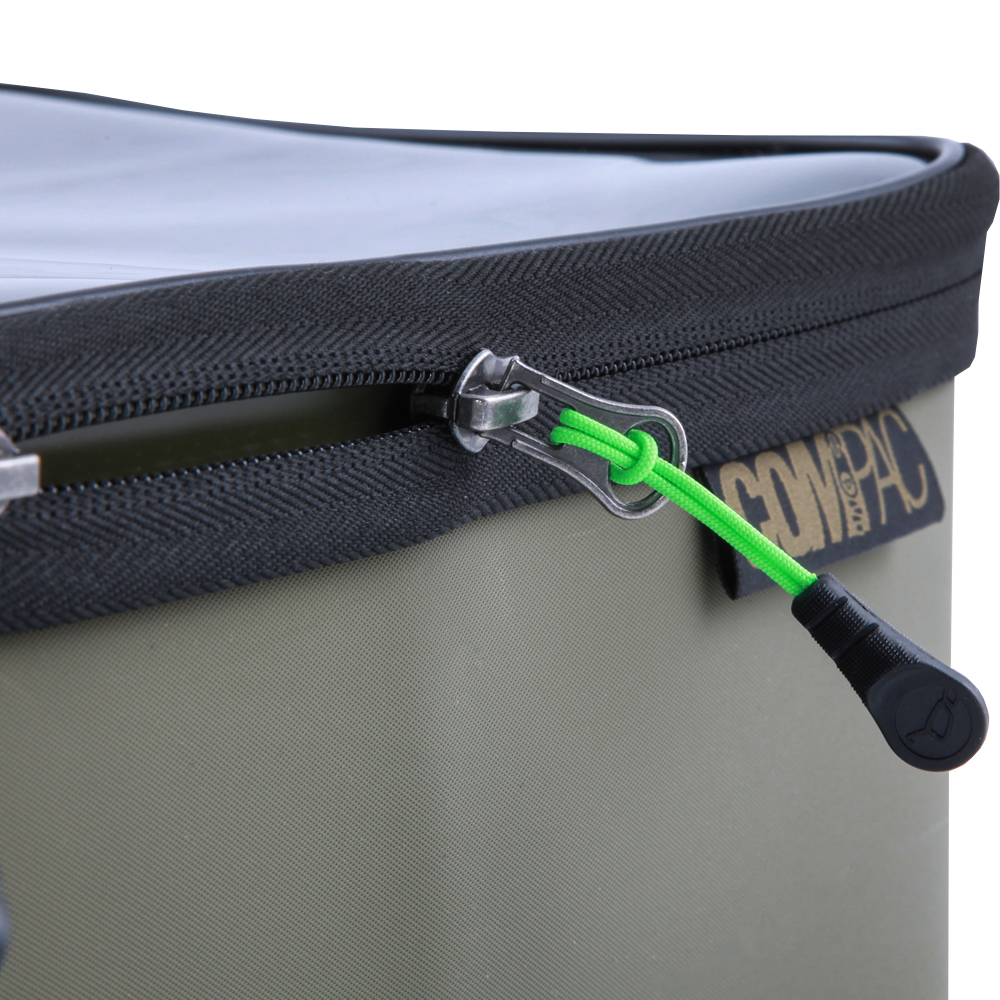 Korda Compac Zip Up Fishing Case XL 200 Close Up Zip