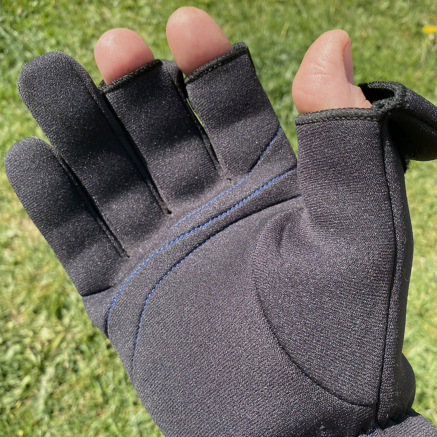 Preston Neoprene Fishing Gloves Fingers Exposed