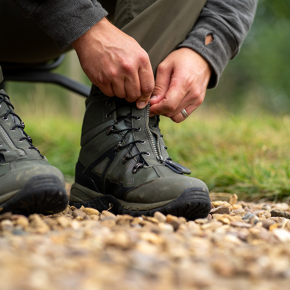 RidgeMonkey APEarel QuickZip All-Weather Boots In Use 2