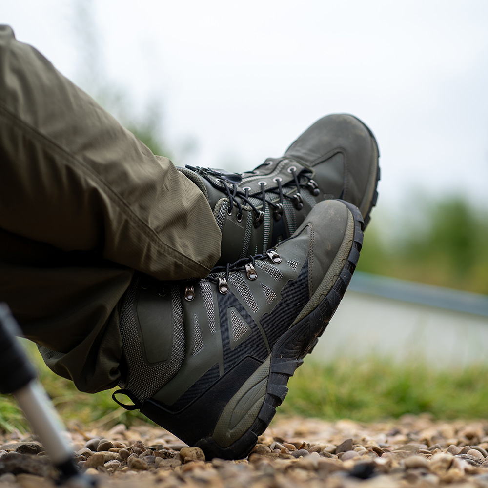 RidgeMonkey APEarel QuickZip All-Weather Boots In Use 3