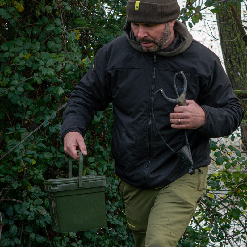 RidgeMonkey Compact Bucket System 7.5L In Use 4