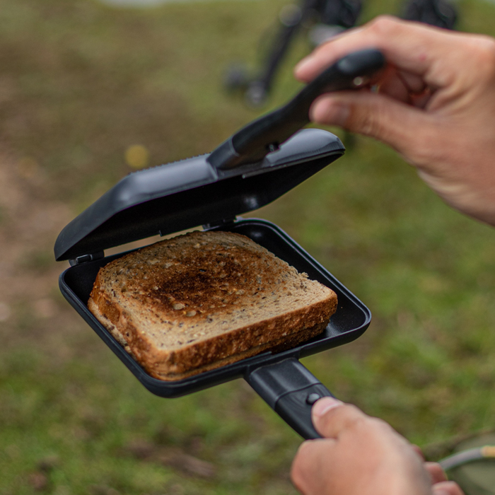 RidgeMonkey Connect Compact Fishing Toasters In Use 5