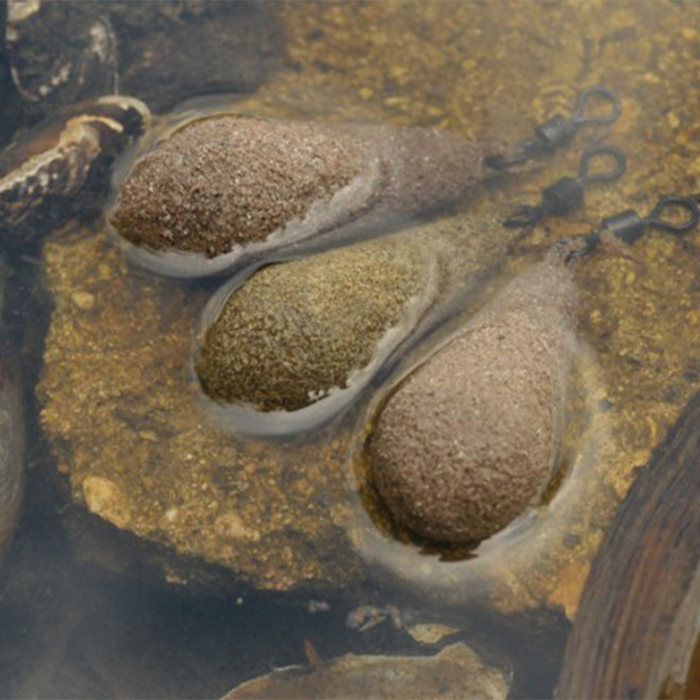 Korda Textured Distance Swivel Fishing Lead In Use