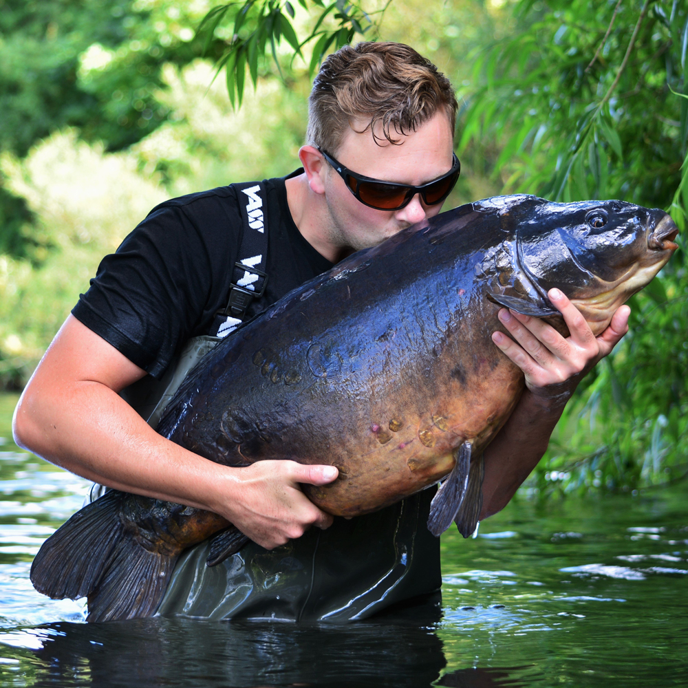 Vass 600 Studded PVC Chest Wader In Use