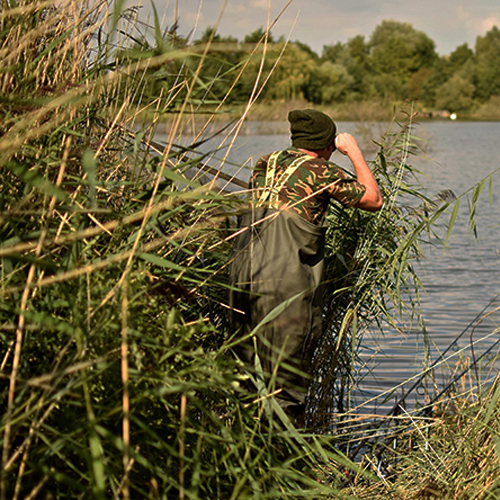 Vass 700E Nova Heavy Duty PVC Chest Wader In Use 5